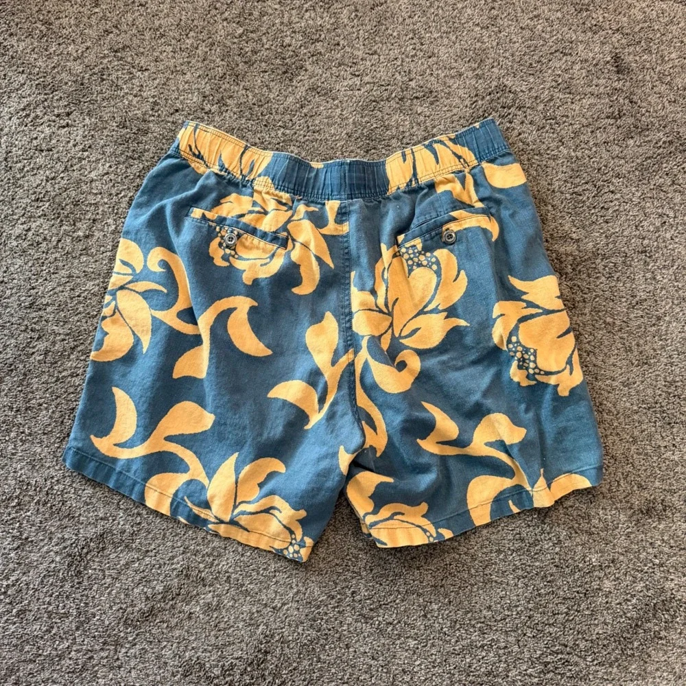 Patagonia Mens Hemp Organic Cotton Floral Shorts Blue Yellow Large